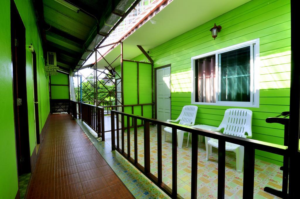 Sand Sea House Phi Phi-eilanden Buitenkant foto