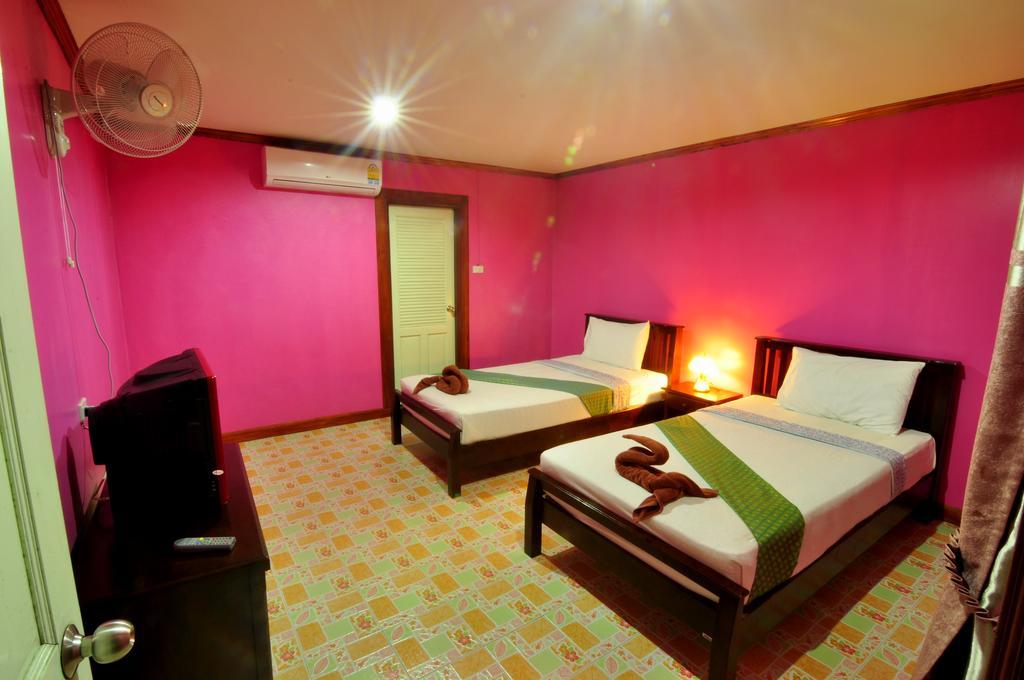 Sand Sea House Phi Phi-eilanden Buitenkant foto